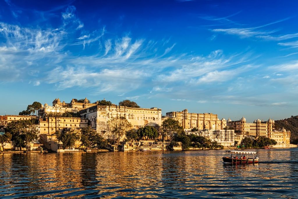 Udaipur Tour Singh India Holiday