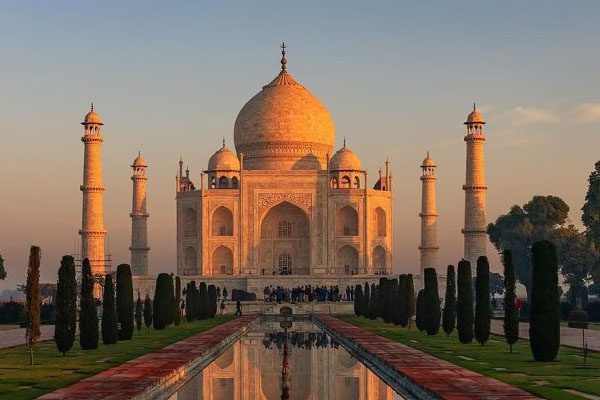 taj mahal sunrise tour 1 Singh India Holiday